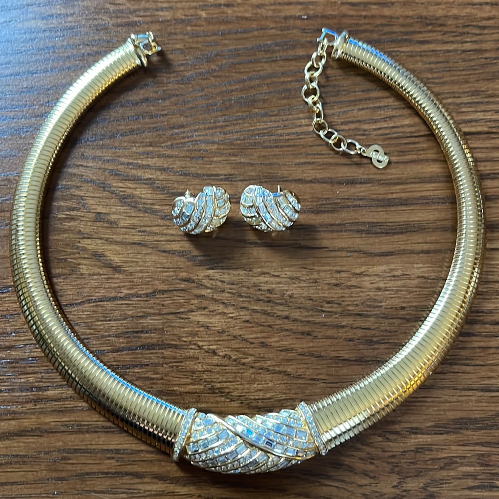 Vintage Christian Dior Jewelry Collection Necklace Wi… Gem